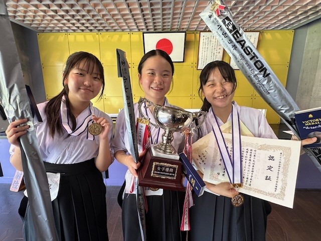 東京都立桜修館中等教育学校弓道部（前期）の写真