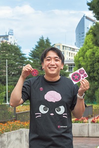 飯山智史さんの顔写真