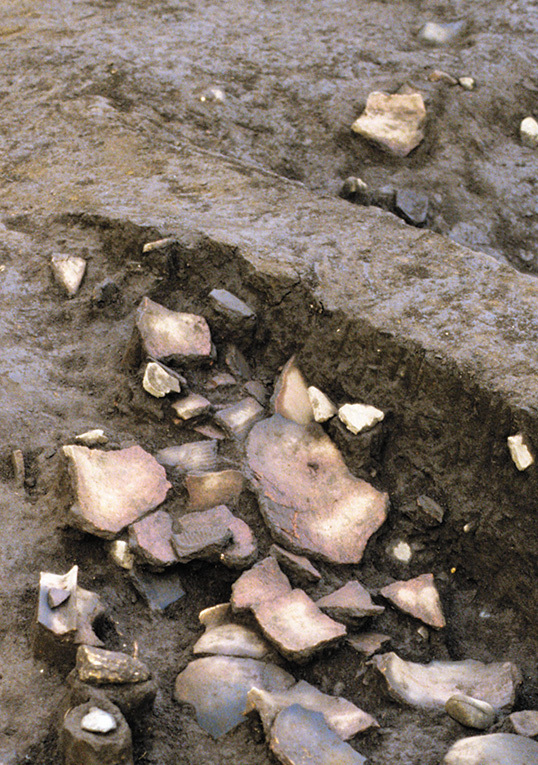 土器の発掘調査