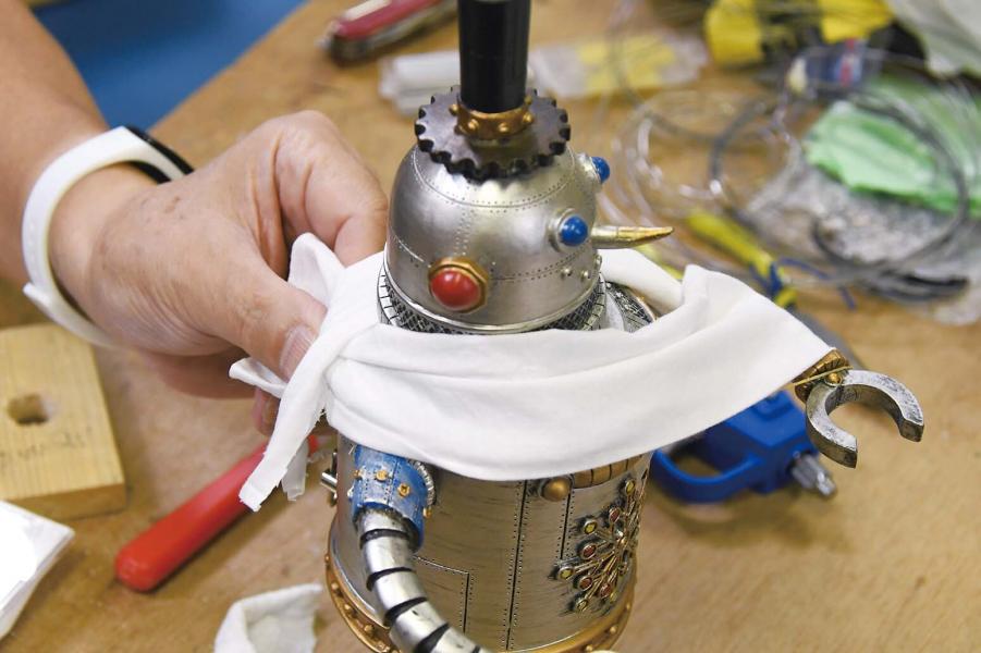 修理するおもちゃ