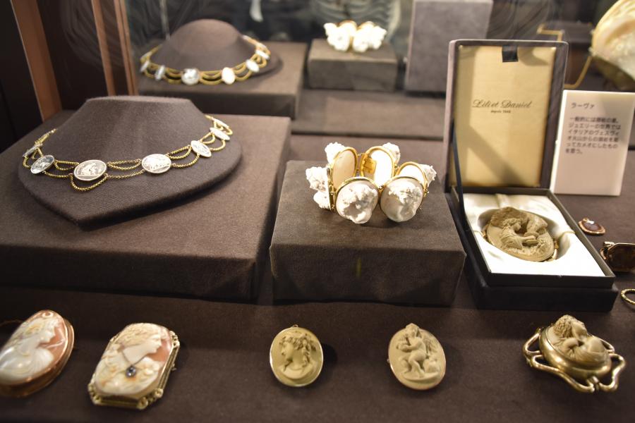 ビクトリアン時代のアクセサリー1