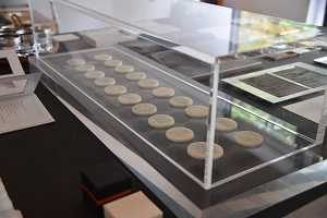 アクリルケース