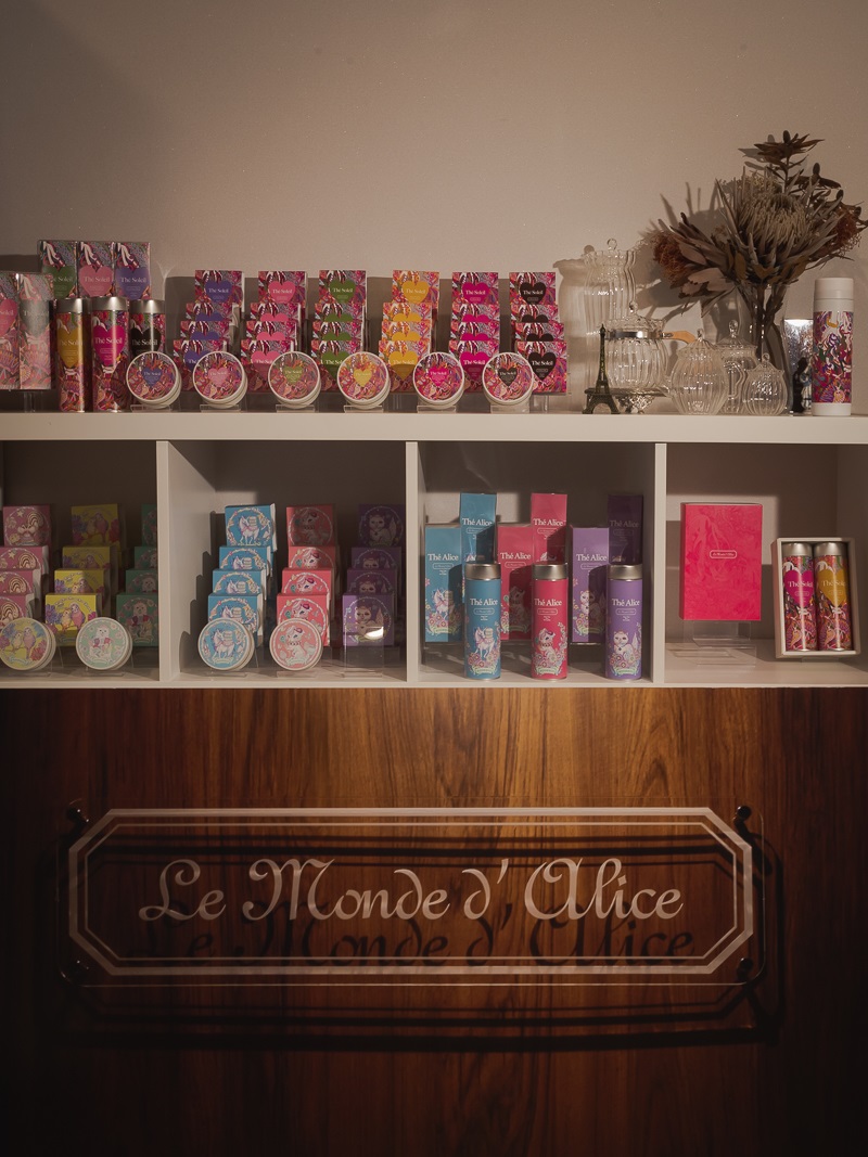 店内の商品の画像