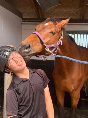 インタビュー背景