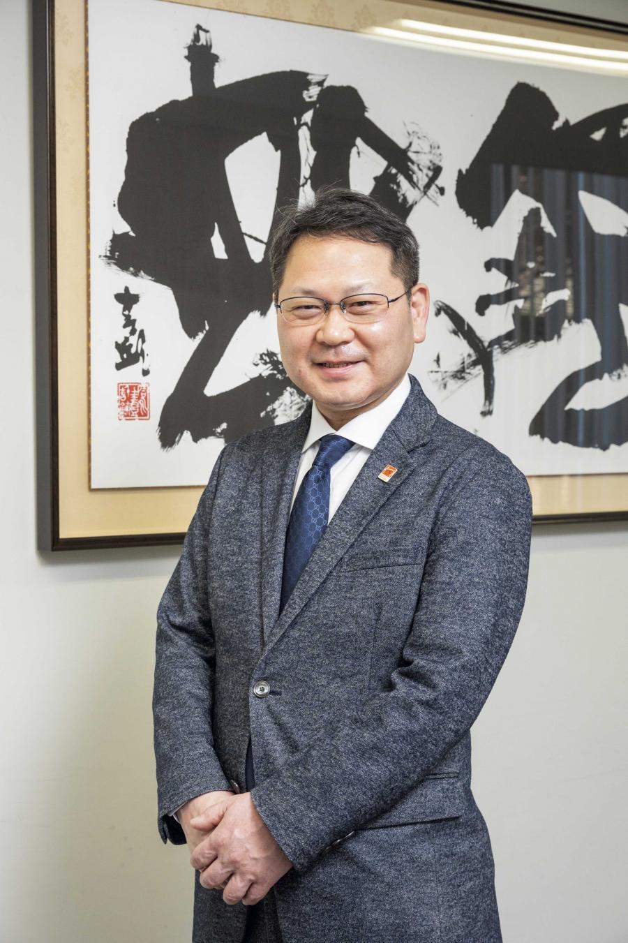 書家 石川青邱さんの写真