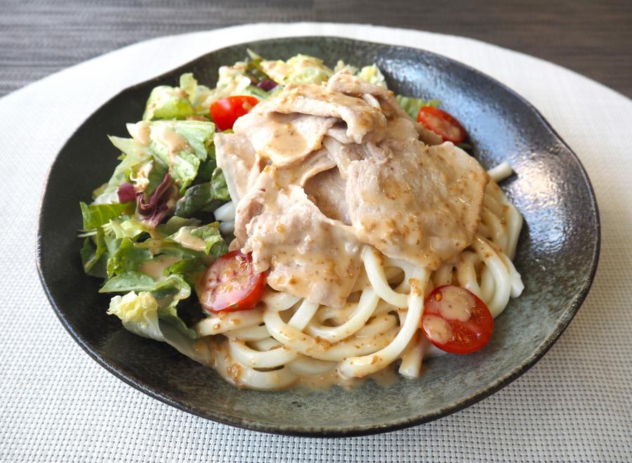 ごま香る冷しゃぶサラダうどん