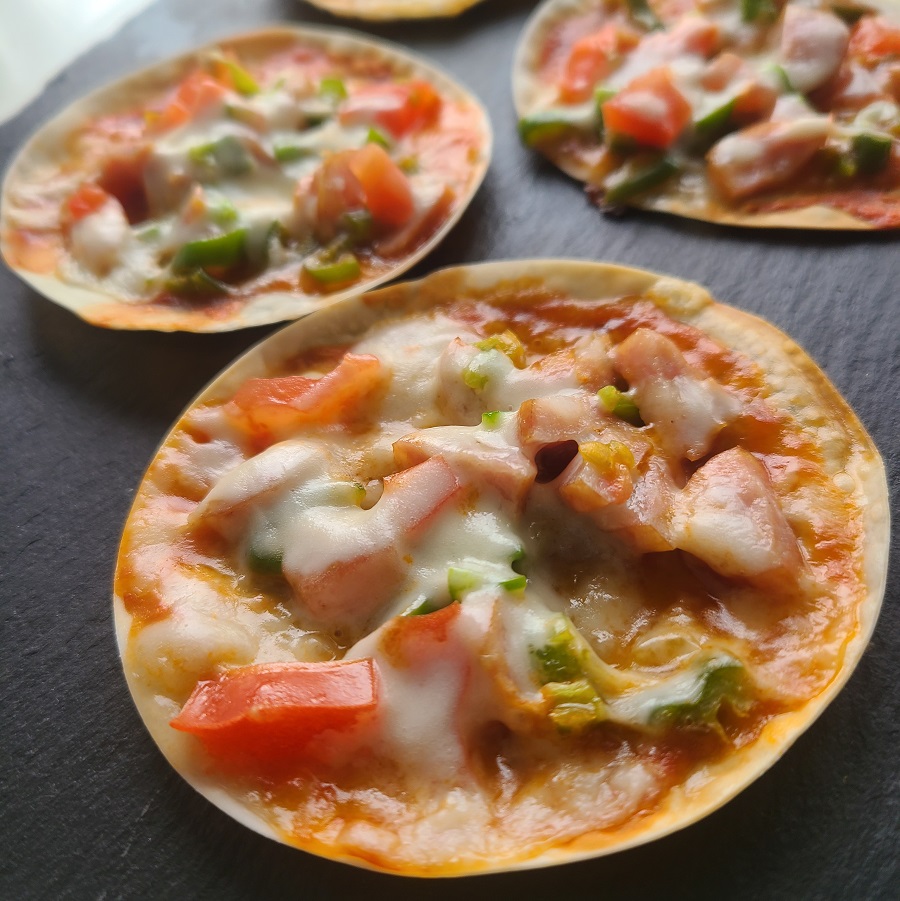 餃子の皮ピザの画像