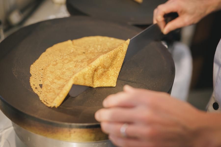 クレープ生地の写真