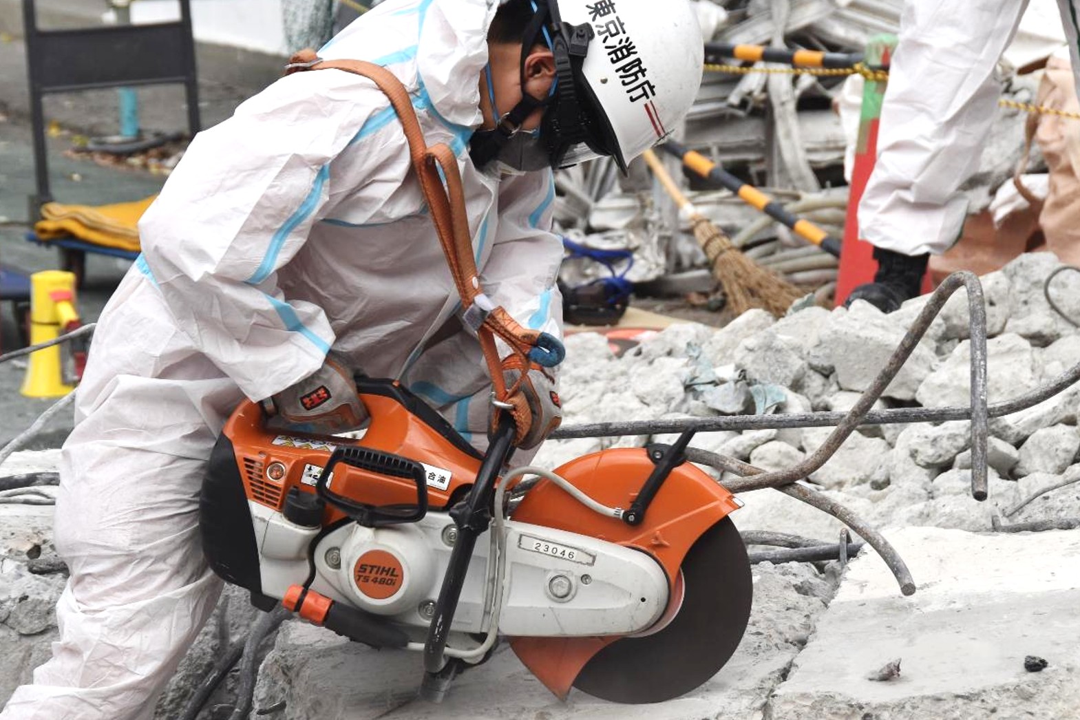コンクリート等除去の様子
