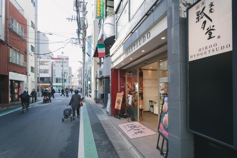商店街とお店の様子