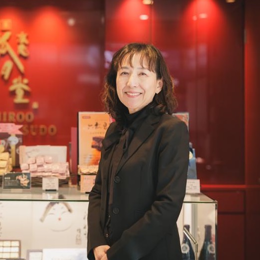 専務の岡田 美佐代さん