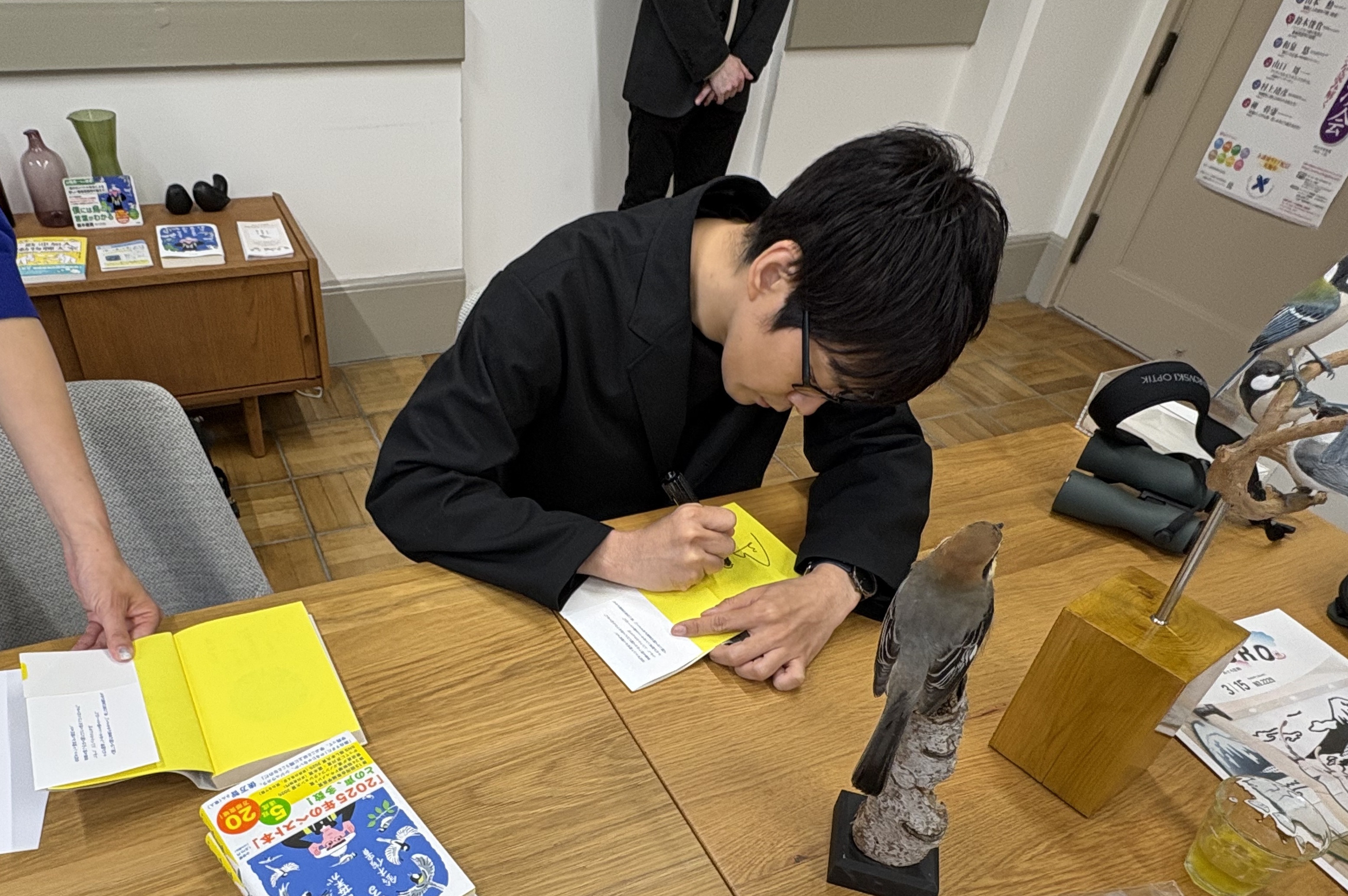 サイン中