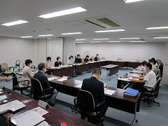 審議の様子の画像