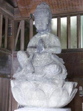 目黒川架橋勢至菩薩石像の写真