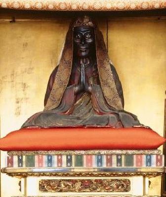 木造祐天上人坐像の写真