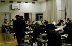 懇談会の様子の写真