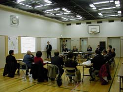 懇談会の様子の写真