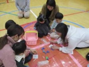 乳幼児クラブ活動の様子