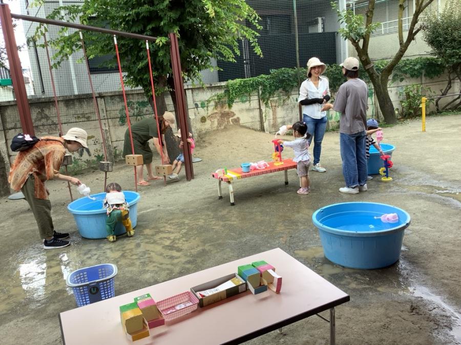 園庭開放「ぽかぽかうさちゃん」の様子