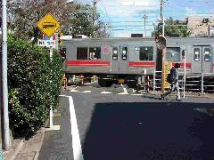 都立大学第1号踏切の写真